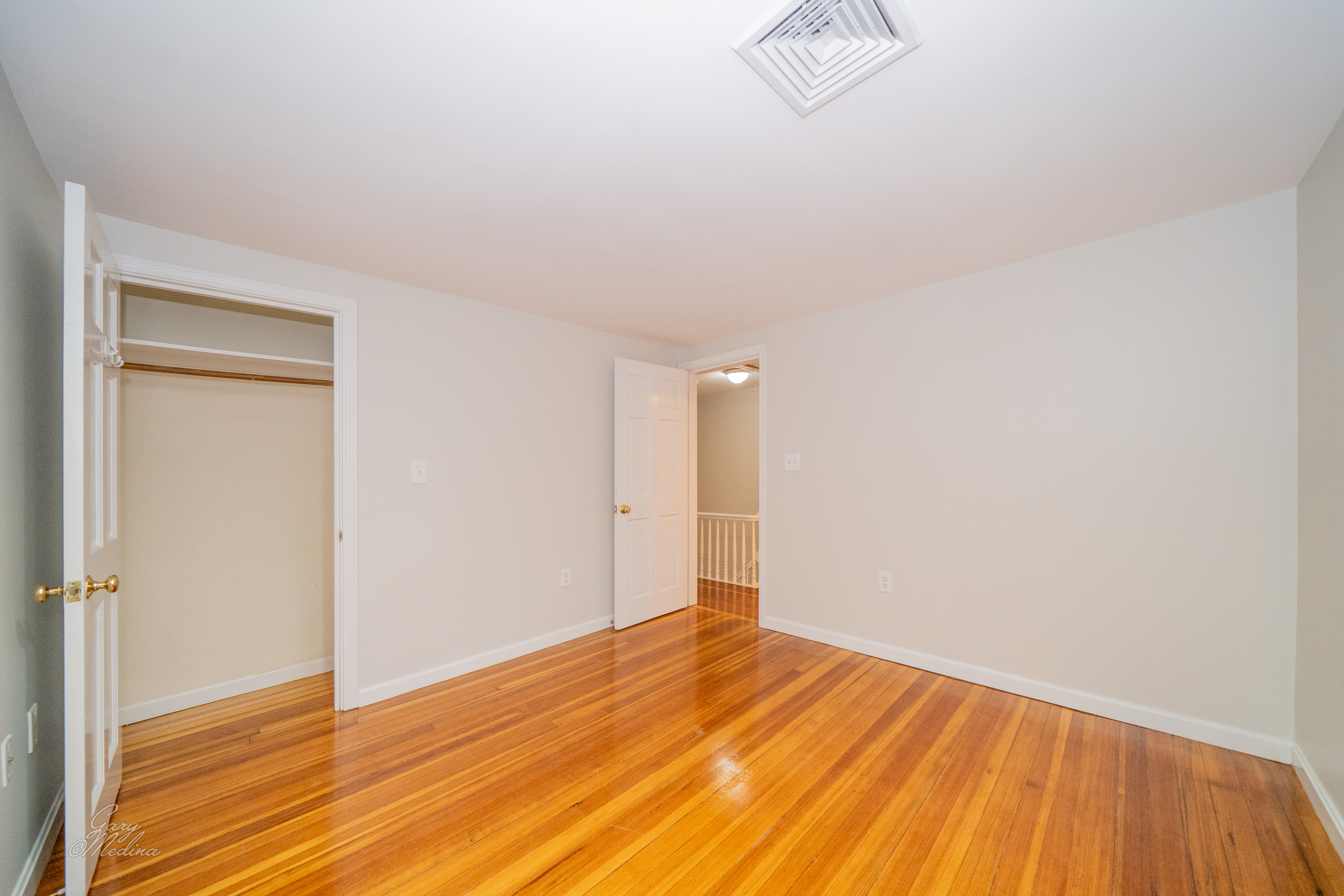 5 bed, 3 bath apartment for rent at 32 Channing St Unit 1, Newton — photo 11 of 46