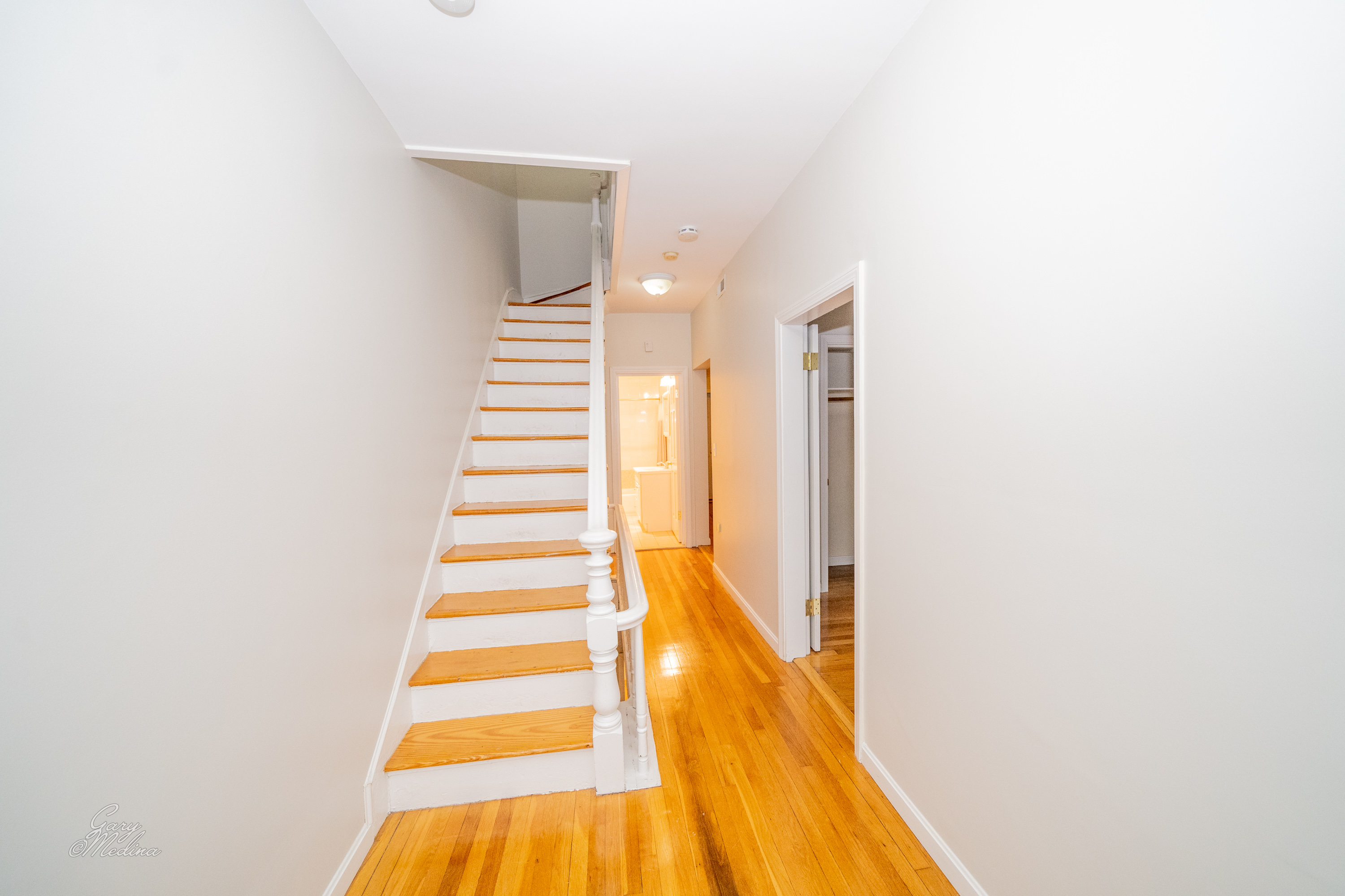 5 bed, 3 bath apartment for rent at 32 Channing St Unit 1, Newton — photo 5 of 46