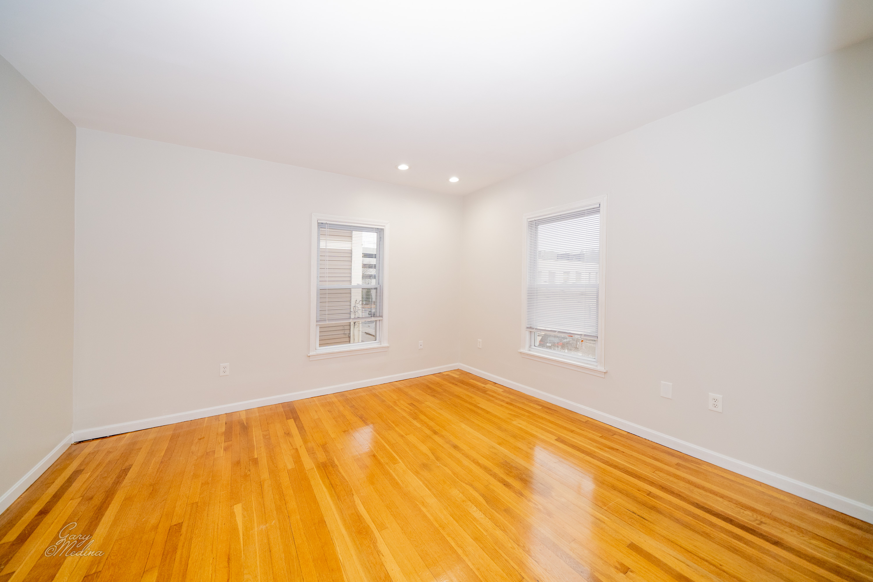 5 bed, 3 bath apartment for rent at 32 Channing St Unit 1, Newton — photo 6 of 46