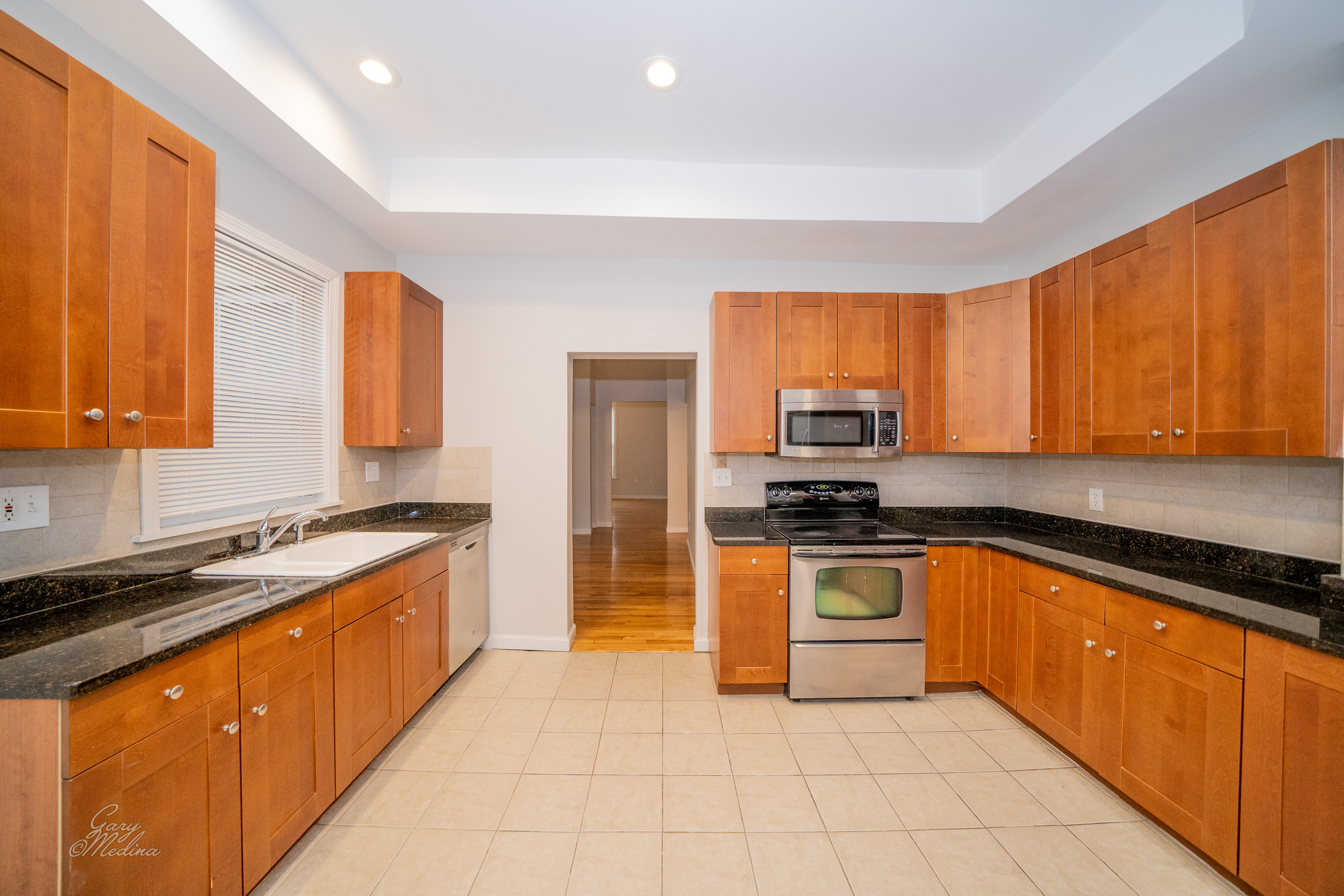 5 bed, 3 bath apartment for rent at 32 Channing St Unit 1, Newton — photo 1 of 46