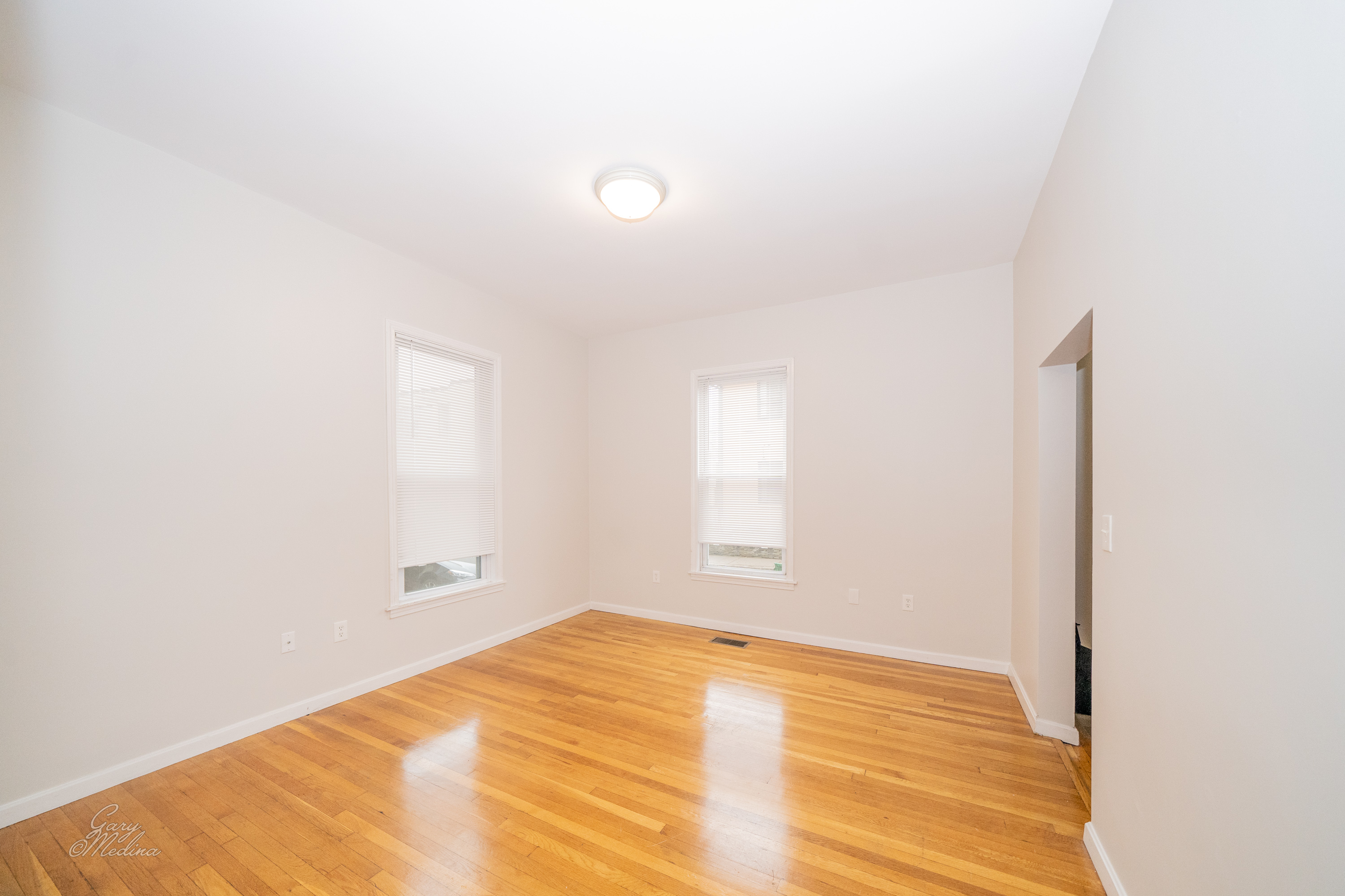 5 bed, 3 bath apartment for rent at 32 Channing St Unit 1, Newton — photo 21 of 46