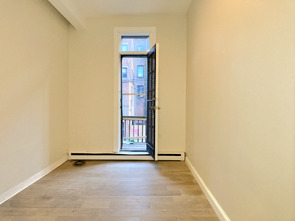 74 Saint Stephen St, Fenway