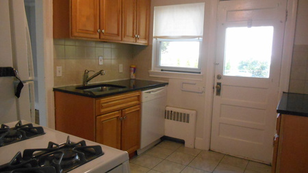 15 Payne Rd, Newton Highlands