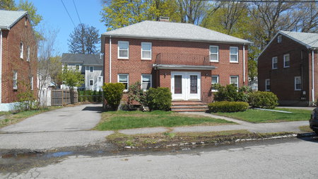 15 Payne Rd, Newton Highlands