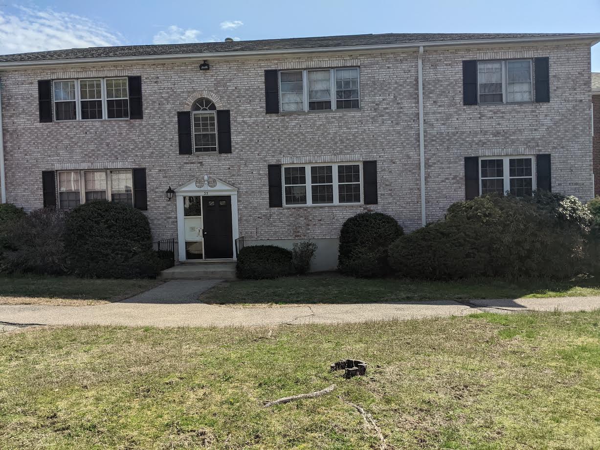 35 Lake Shore Ct, Brighton