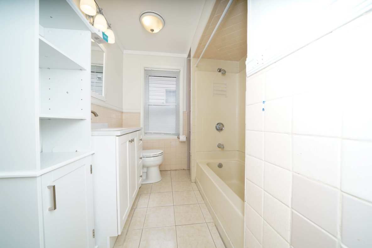 3 bed, 1 bath apartment for rent at 16 Waverley Ave Unit 1, Watertown — photo 12 of 15