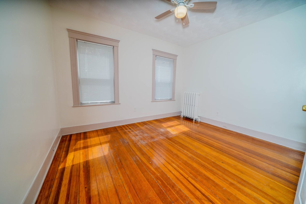 3 bed, 1 bath apartment for rent at 16 Waverley Ave Unit 1, Watertown — photo 10 of 15
