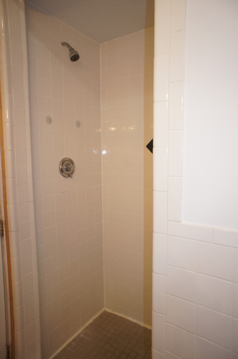 4 bed, 1 bath apartment for rent at 1661 Commonwealth Ave Unit 4, Brighton — photo 10 of 23