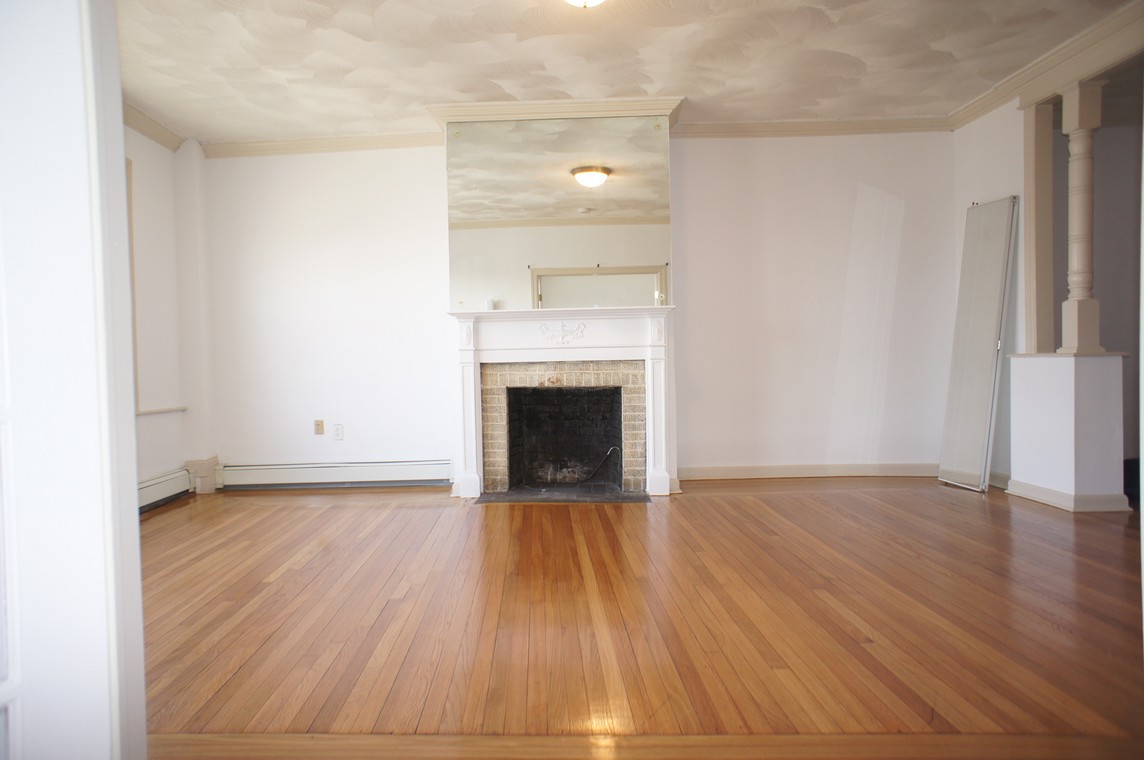 4 bed, 1 bath apartment for rent at 1661 Commonwealth Ave Unit 4, Brighton — photo 19 of 23