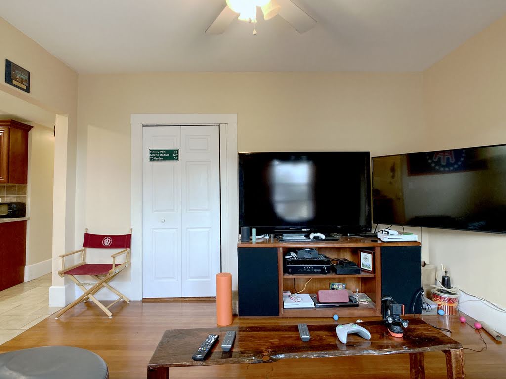 4 bed, 2 bath apartment for rent at 135 Park St Unit 2, Medford — photo 4 of 33