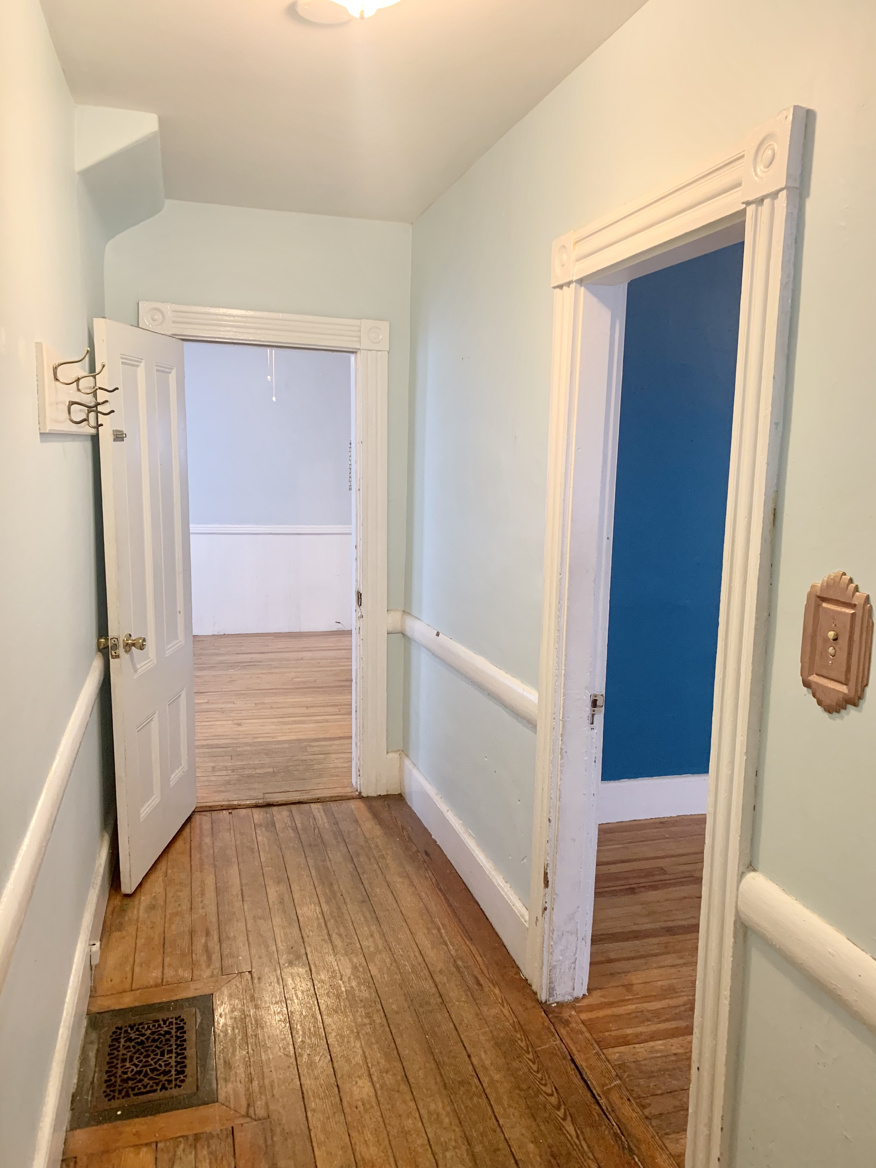 2 bed, 1 bath apartment for rent at 27 Wendell St Unit 1, Baldwin — photo 23 of 27