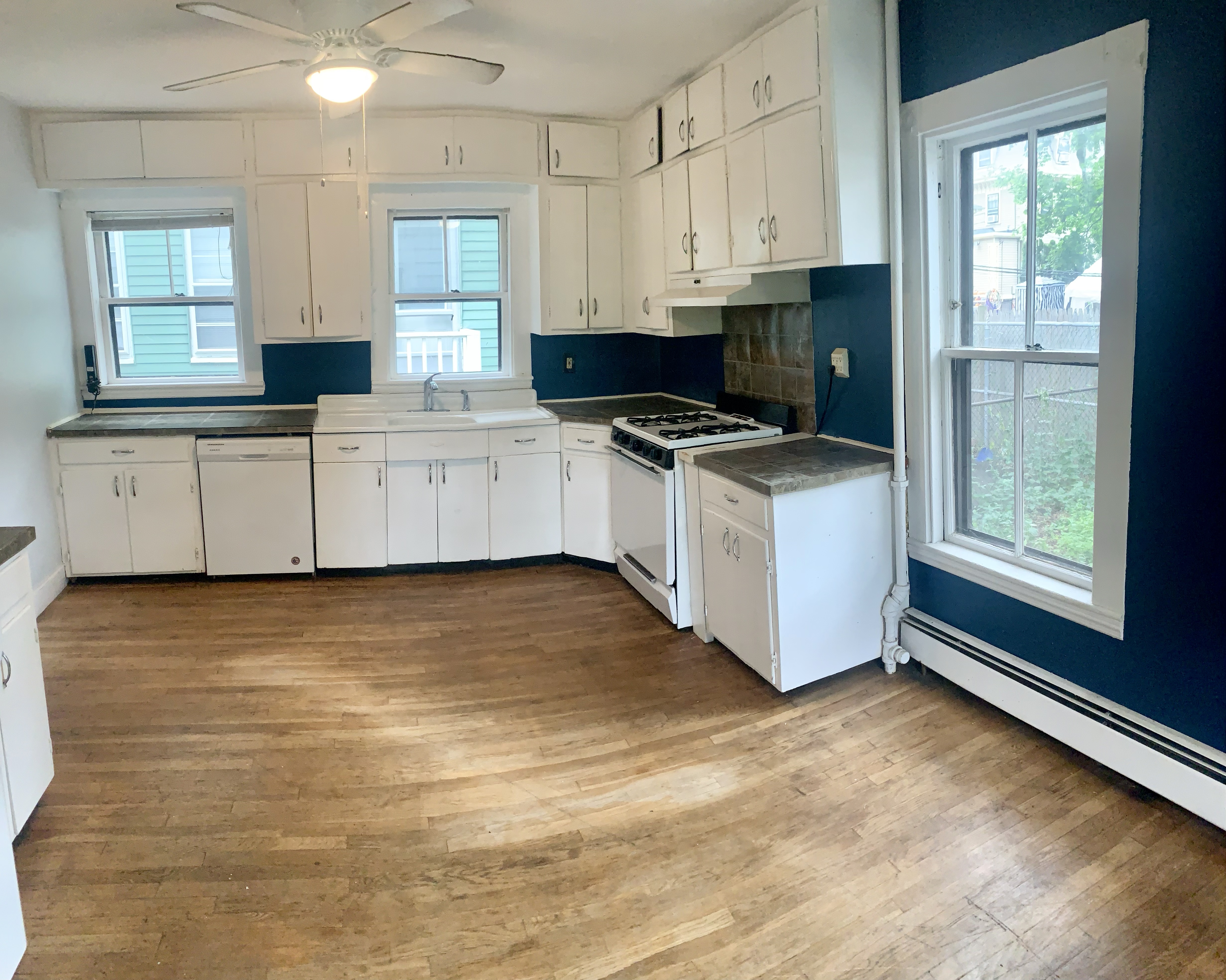 2 bed, 1 bath apartment for rent at 27 Wendell St Unit 1, Baldwin — photo 2 of 27