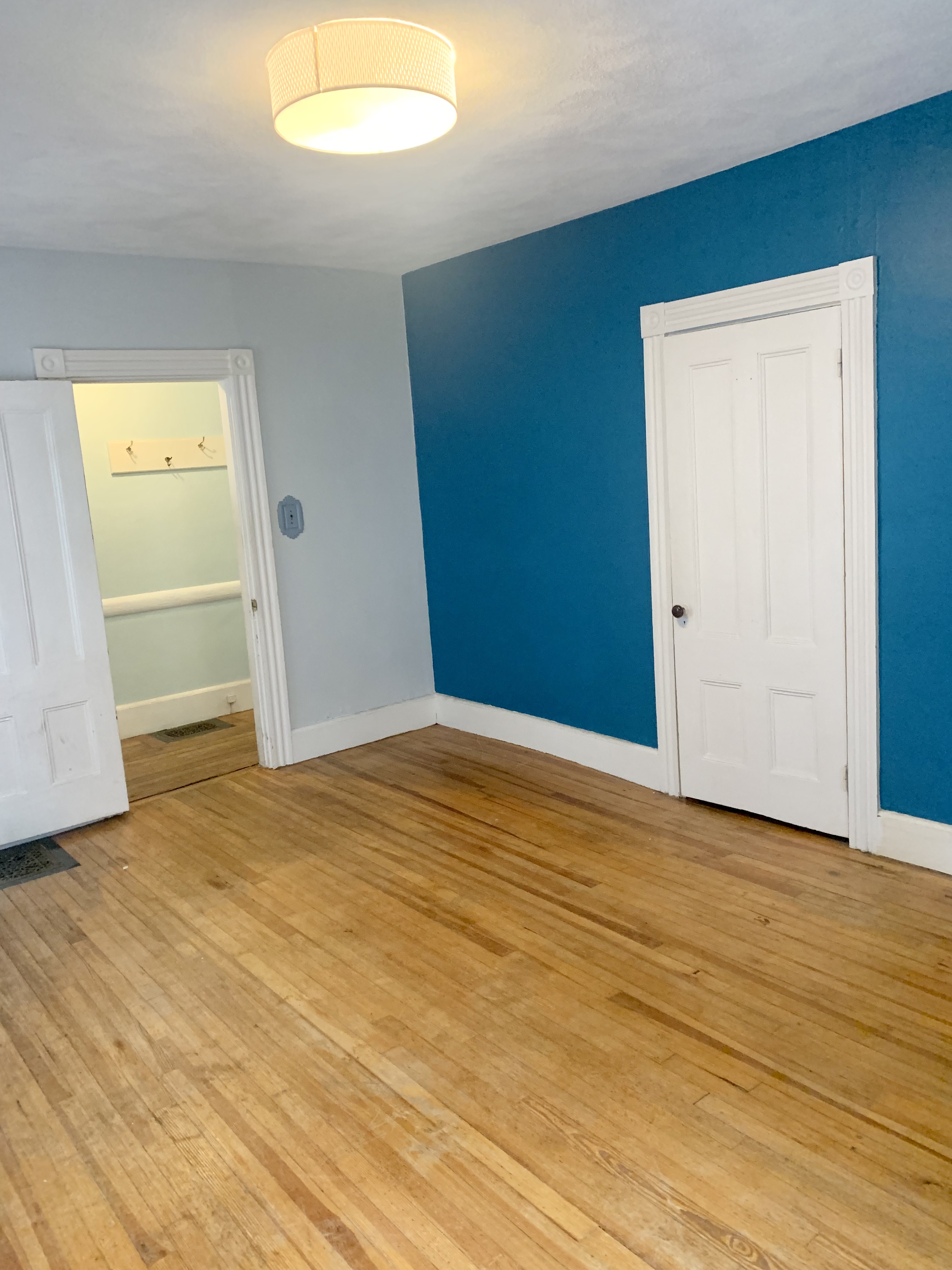 2 bed, 1 bath apartment for rent at 27 Wendell St Unit 1, Baldwin — photo 13 of 27