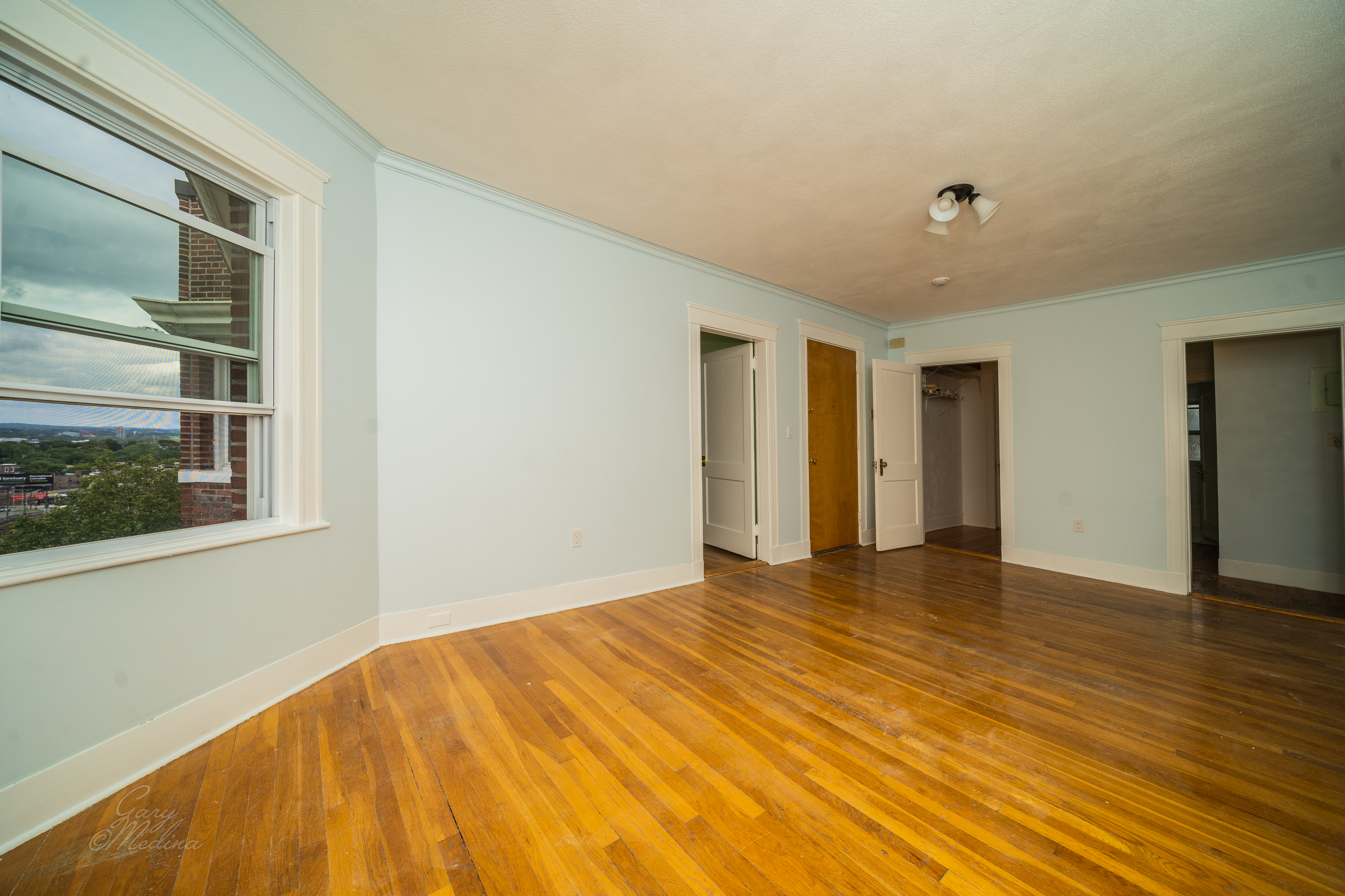3 bed, 1 bath apartment for rent at 1500 Commonwealth Ave Unit 2, Brighton — photo 2 of 16