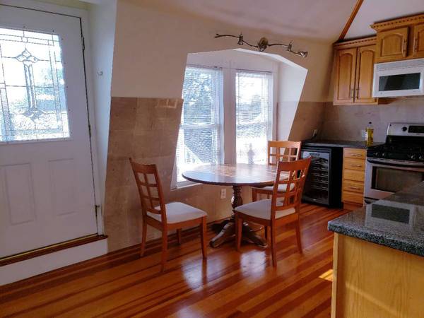 3 bed, 1 bath apartment for rent at 335 Lake Ave Unit 3, Newton Highlands — photo 3 of 22