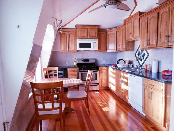 3 bed, 1 bath apartment for rent at 335 Lake Ave Unit 3, Newton Highlands — photo 20 of 22