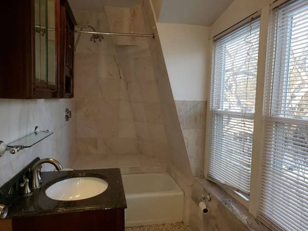 3 bed, 1 bath apartment for rent at 335 Lake Ave Unit 3, Newton Highlands — photo 13 of 22