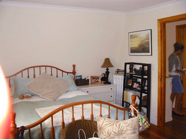3 bed, 1 bath apartment for rent at 335 Lake Ave Unit 3, Newton Highlands — photo 16 of 22