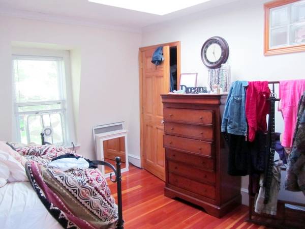 3 bed, 1 bath apartment for rent at 335 Lake Ave Unit 3, Newton Highlands — photo 22 of 22
