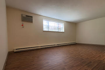 2 bed, 1 bath apartment for rent at 151 North St Unit E, Newtonville — photo 12 of 13