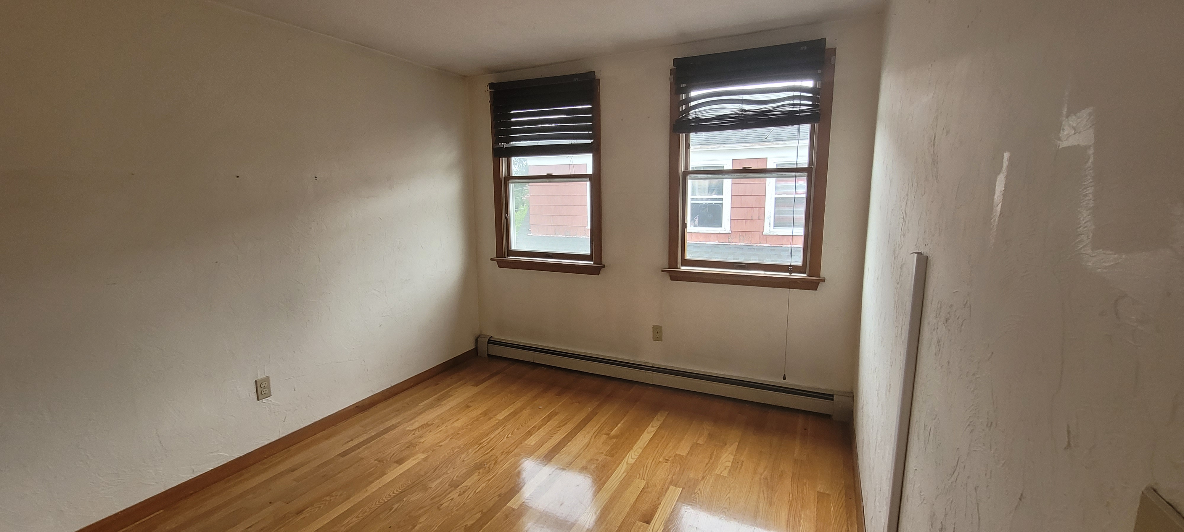 1.5 bed, 1 bath apartment for rent at 8 Hastings St Unit 3, West Roxbury — photo 7 of 8