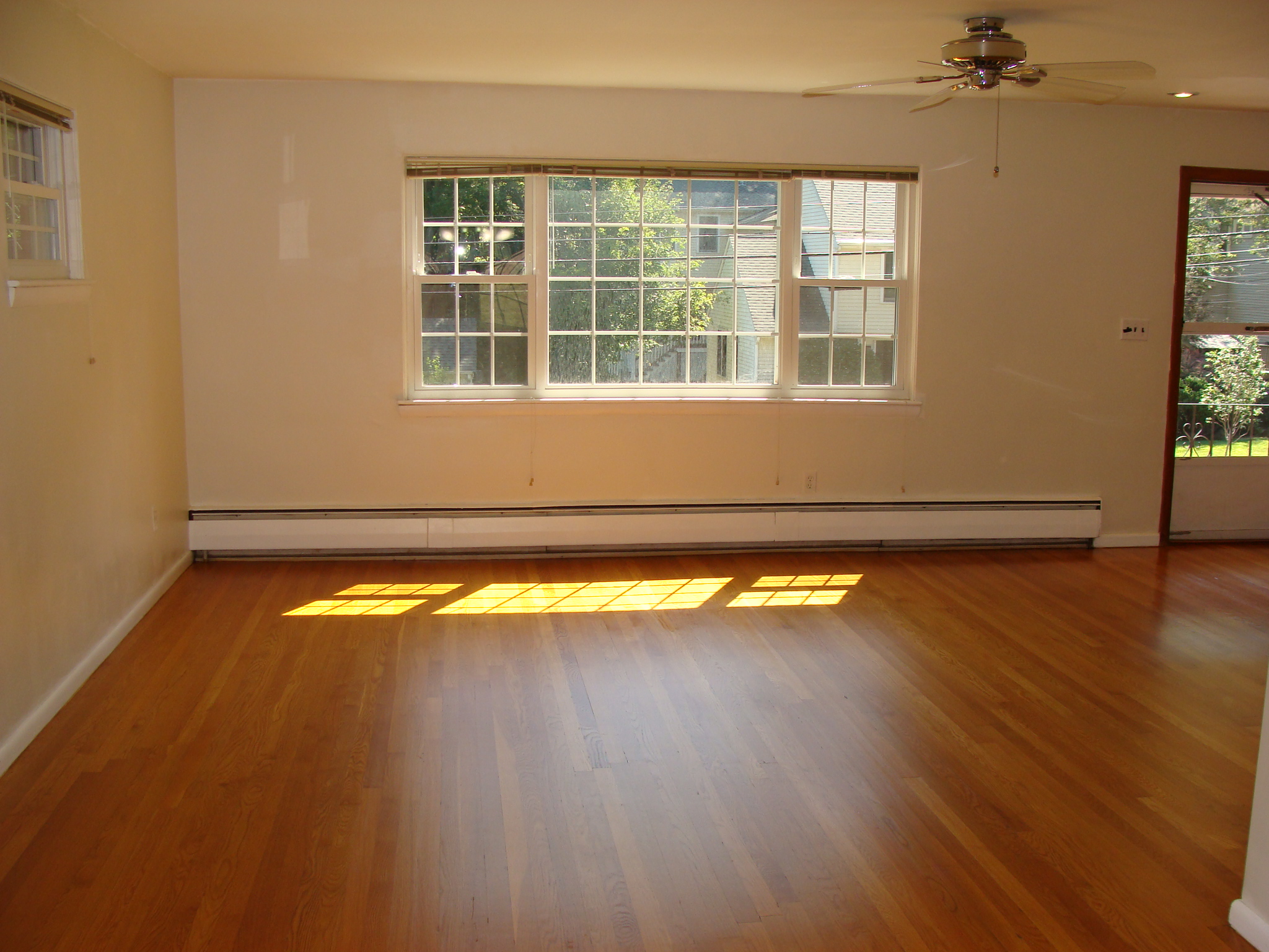 3 bed, 2 bath apartment for rent at 407 Lowell Ave Unit 1, Newtonville — photo 2 of 12