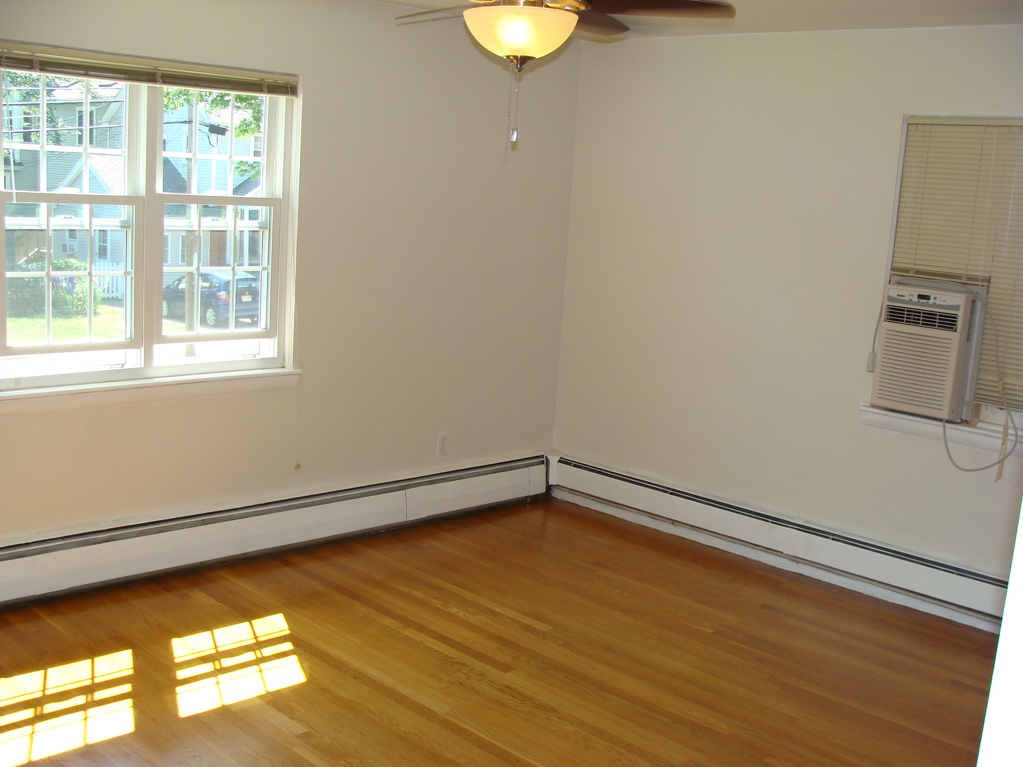 3 bed, 2 bath apartment for rent at 407 Lowell Ave Unit 1, Newtonville — photo 8 of 12