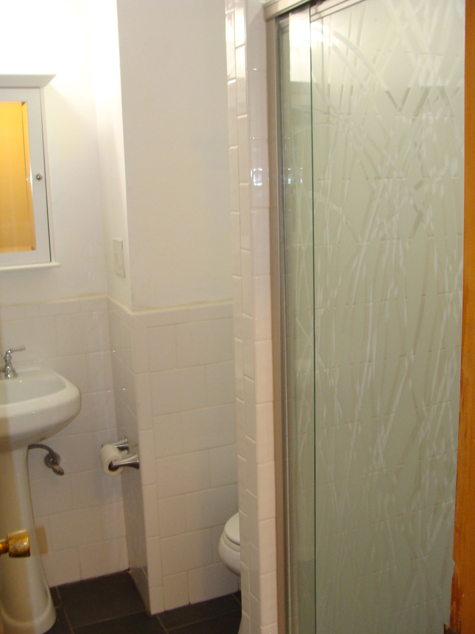 3 bed, 2 bath apartment for rent at 407 Lowell Ave Unit 1, Newtonville — photo 10 of 12