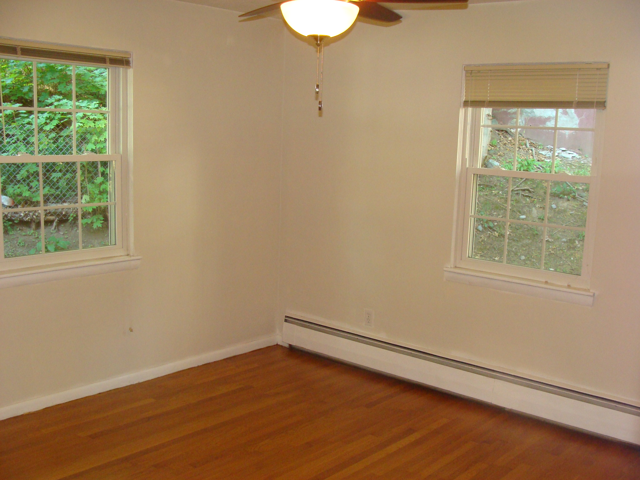 3 bed, 2 bath apartment for rent at 407 Lowell Ave Unit 1, Newtonville — photo 9 of 12