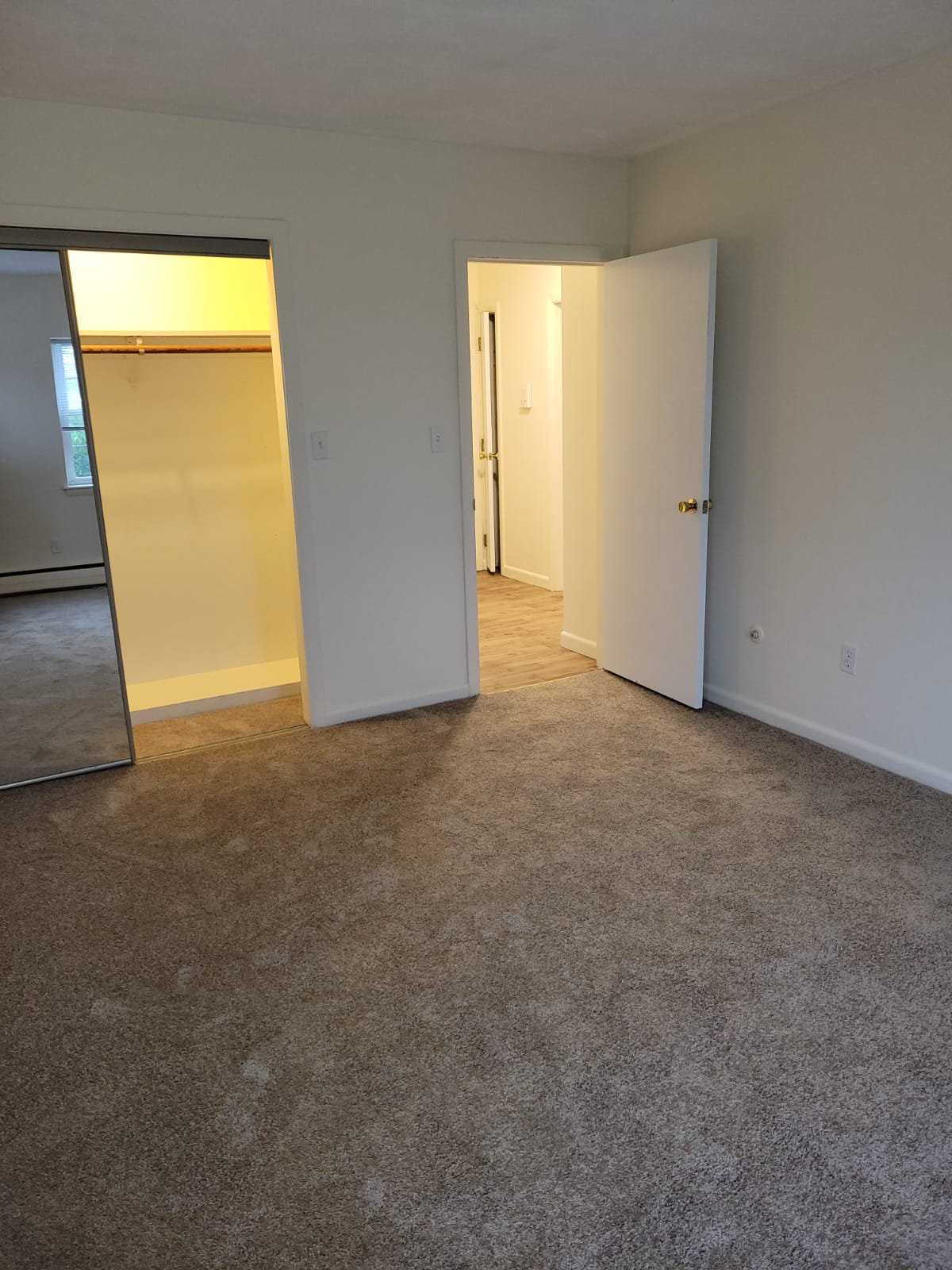 1 bed, 1 bath apartment for rent at 101 Farwell St Unit D, Newtonville — photo 14 of 18