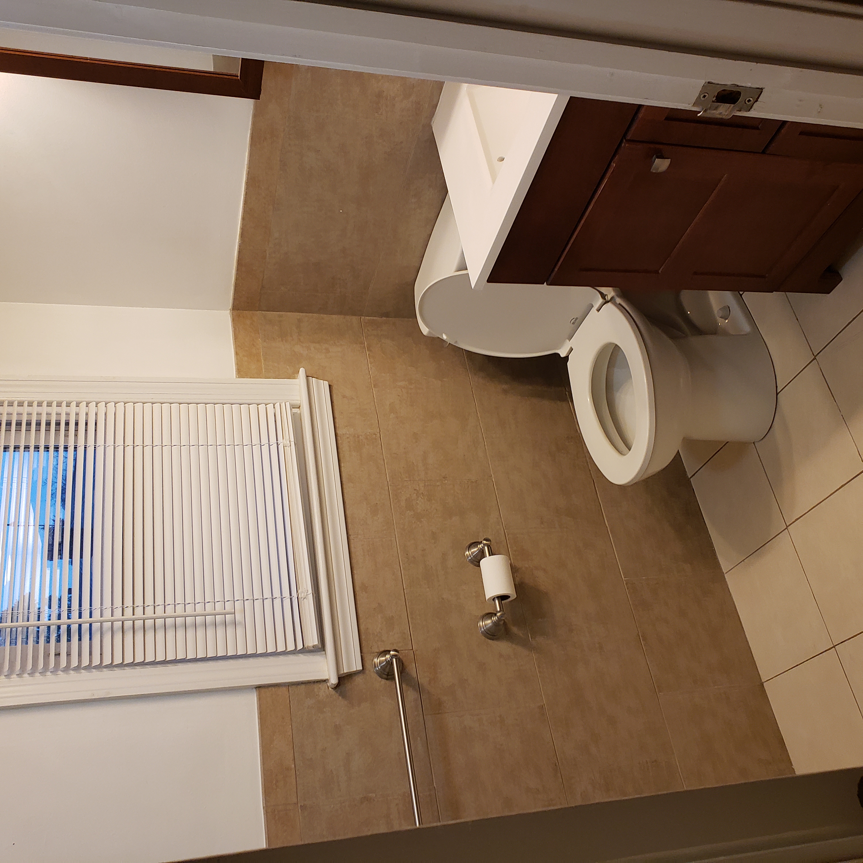 4 bed, 1.5 bath apartment for rent at 41 Boylston Rd Unit Townhouse, Newton Highlands — photo 5 of 6