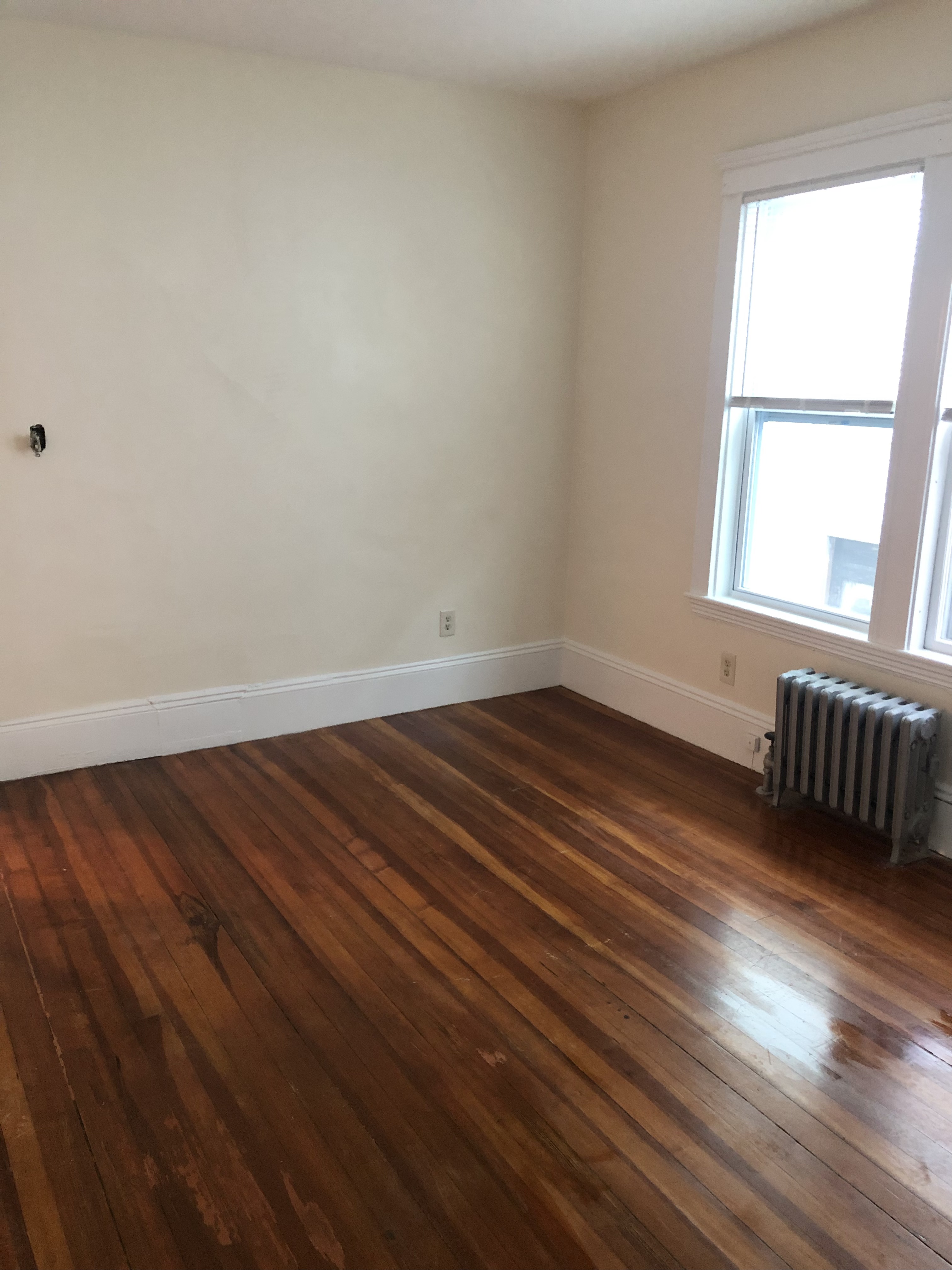 3 bed, 1 bath apartment for rent at 48 Langley Rd Unit 1, Brighton — photo 12 of 23