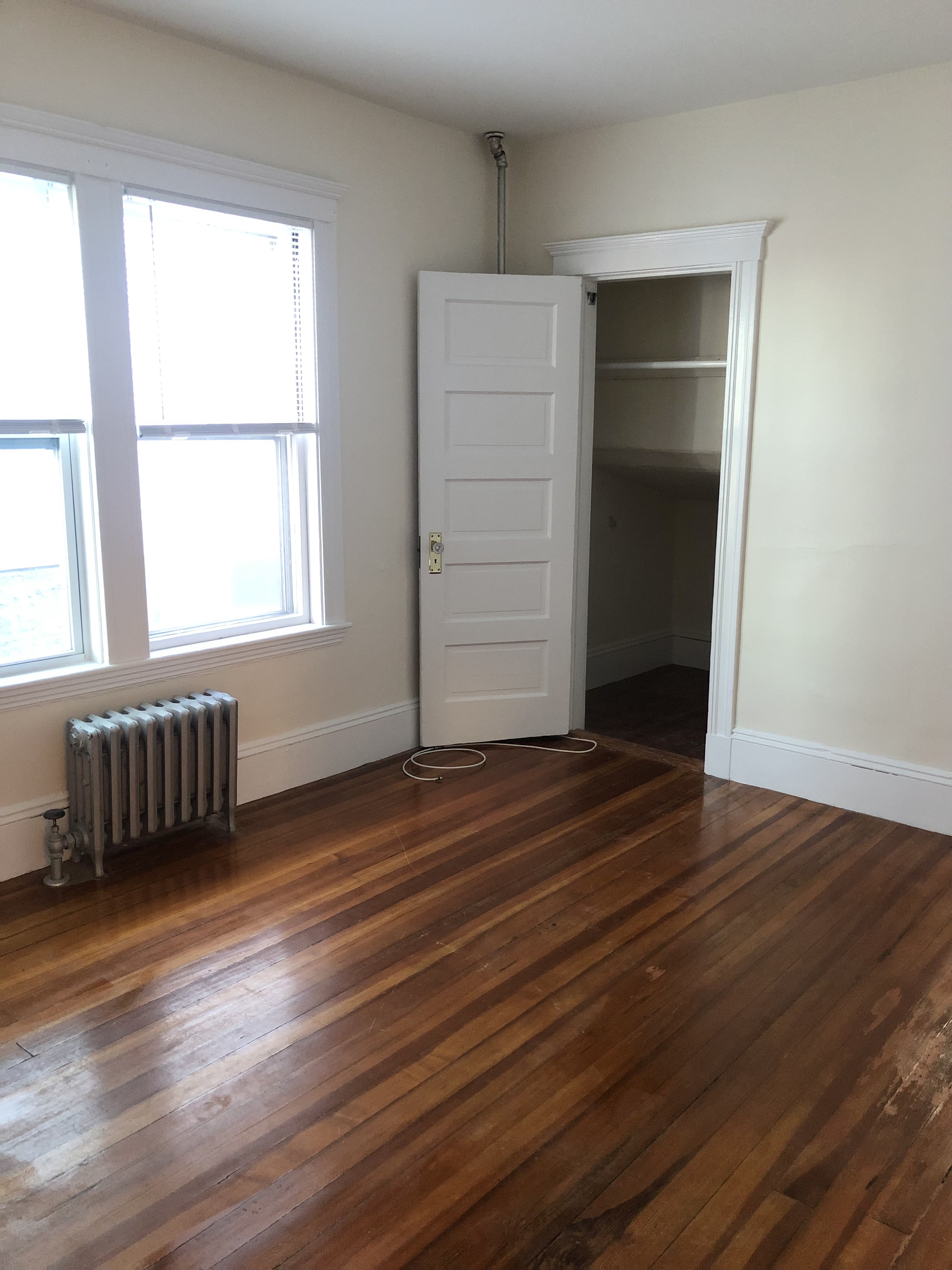 3 bed, 1 bath apartment for rent at 48 Langley Rd Unit 1, Brighton — photo 9 of 23