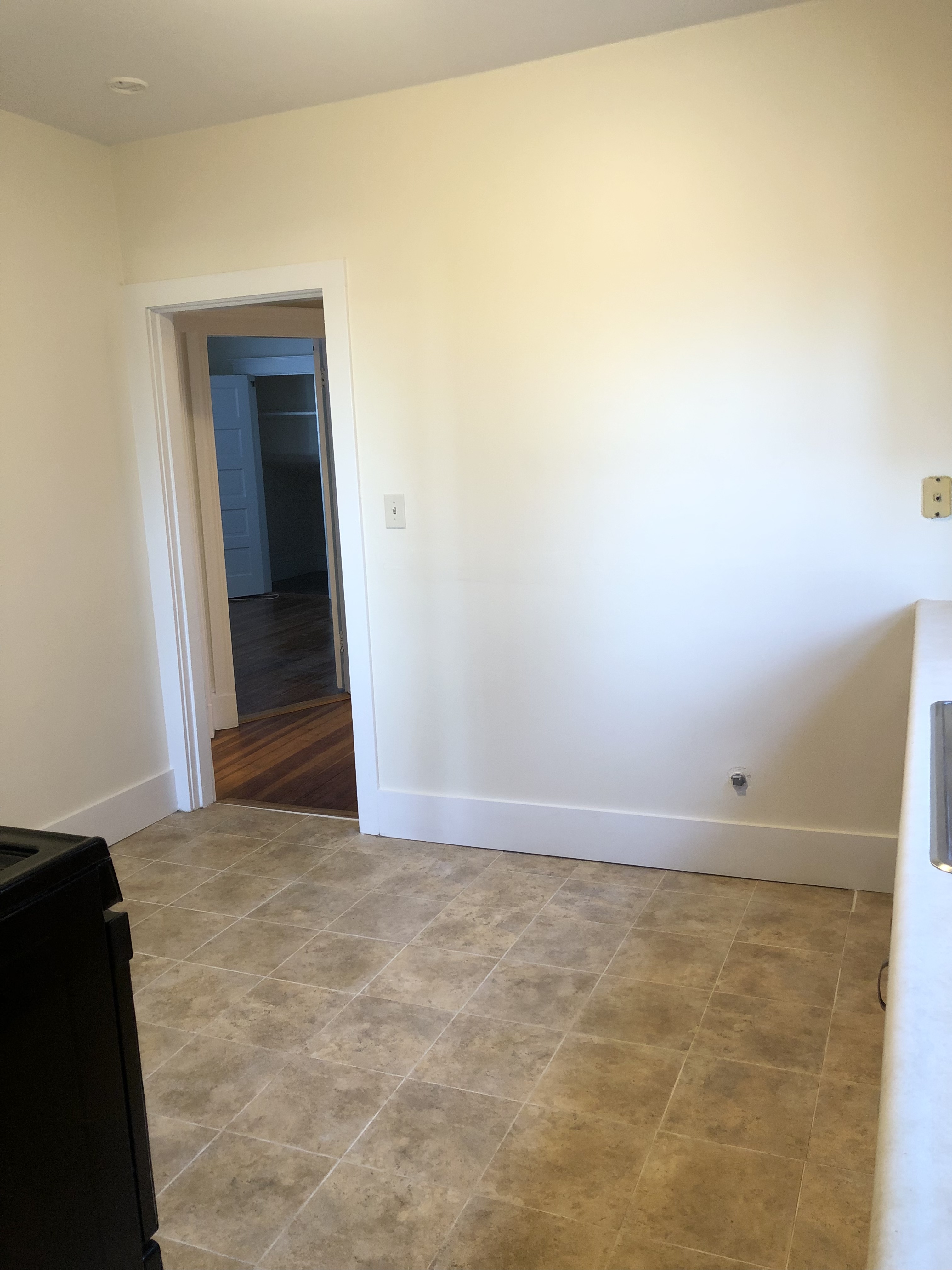 3 bed, 1 bath apartment for rent at 48 Langley Rd Unit 1, Brighton — photo 6 of 23