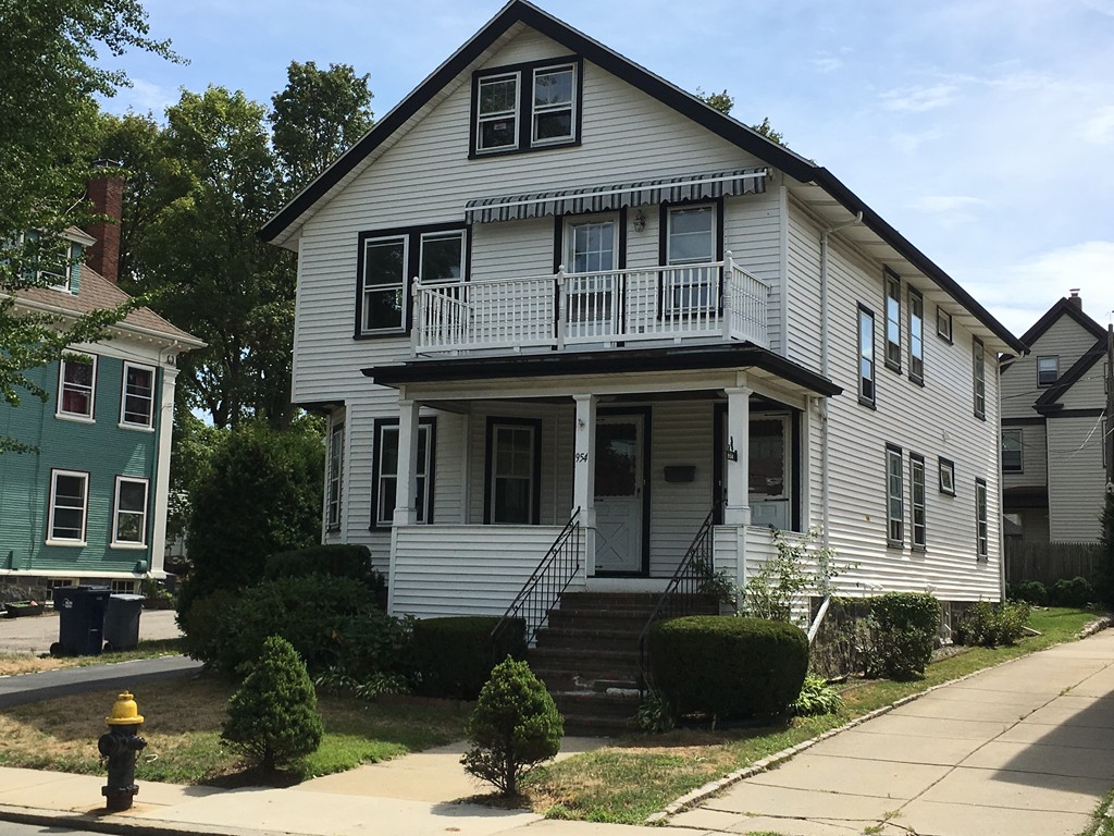 954 South, Roslindale