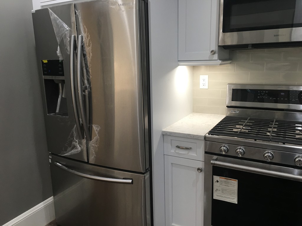 954 South, Roslindale