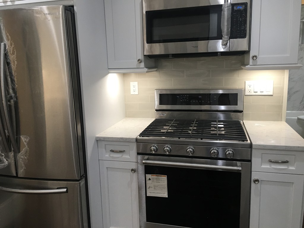 954 South, Roslindale