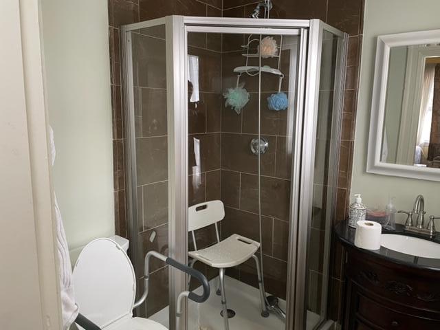 118 Lancaster Ter, Washington Square