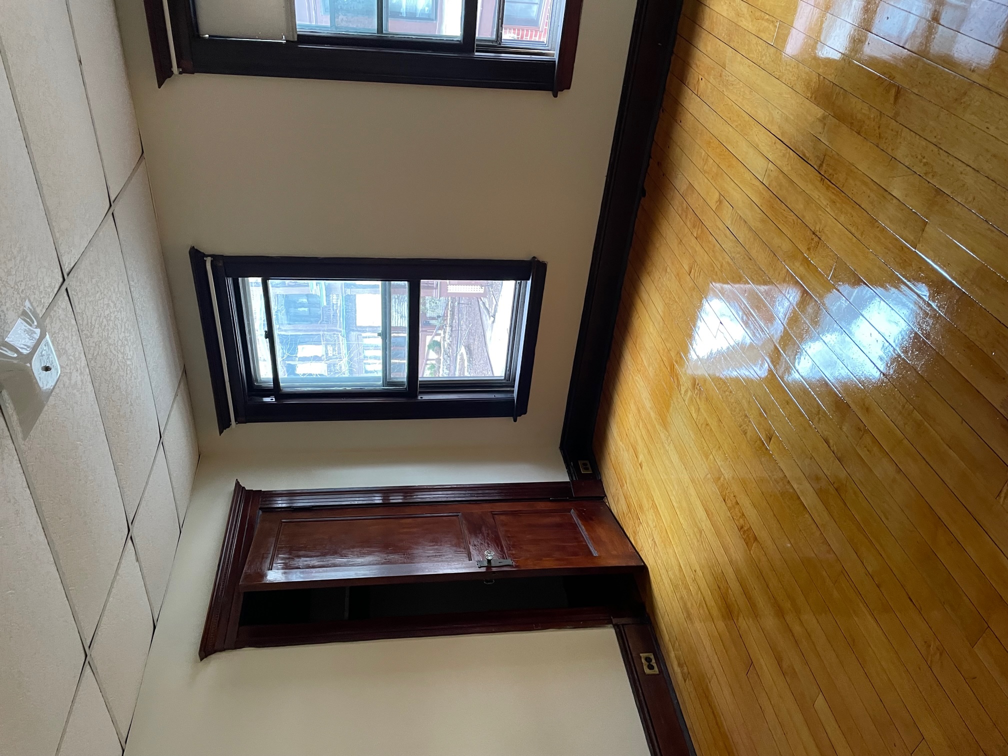 2 bed, 1 bath apartment for rent at 325 Faneuil St Unit 1A, Brighton — photo 6 of 10