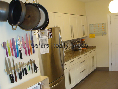 2 bed, 1 bath apartment for rent at 5 Nottingham St Unit 0, Newton Center — photo 3 of 11