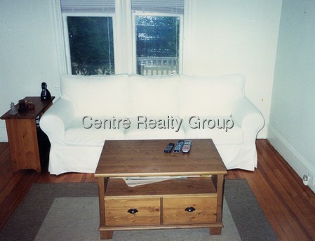 92 Mill St, Newton Center