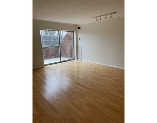 50 56 Broadlawn Park, West Roxbury