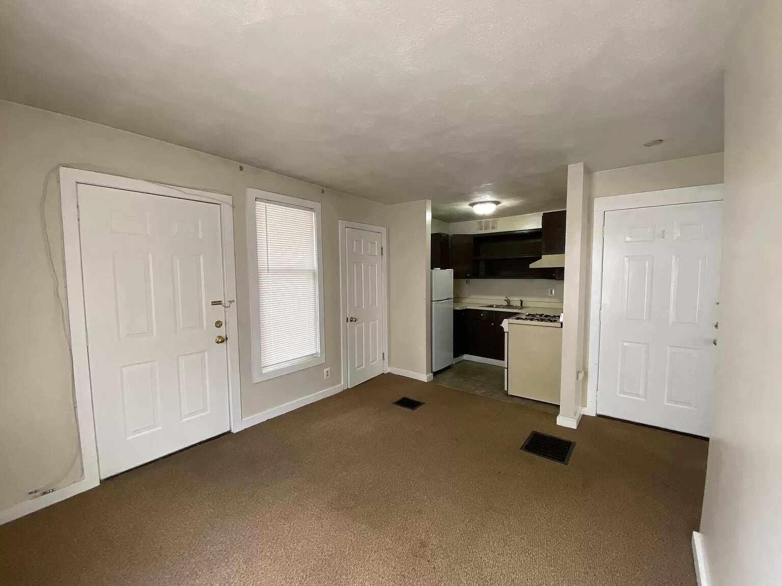 141 9th St, South Boston