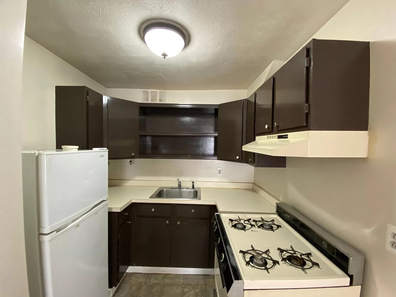 141 9th St, South Boston