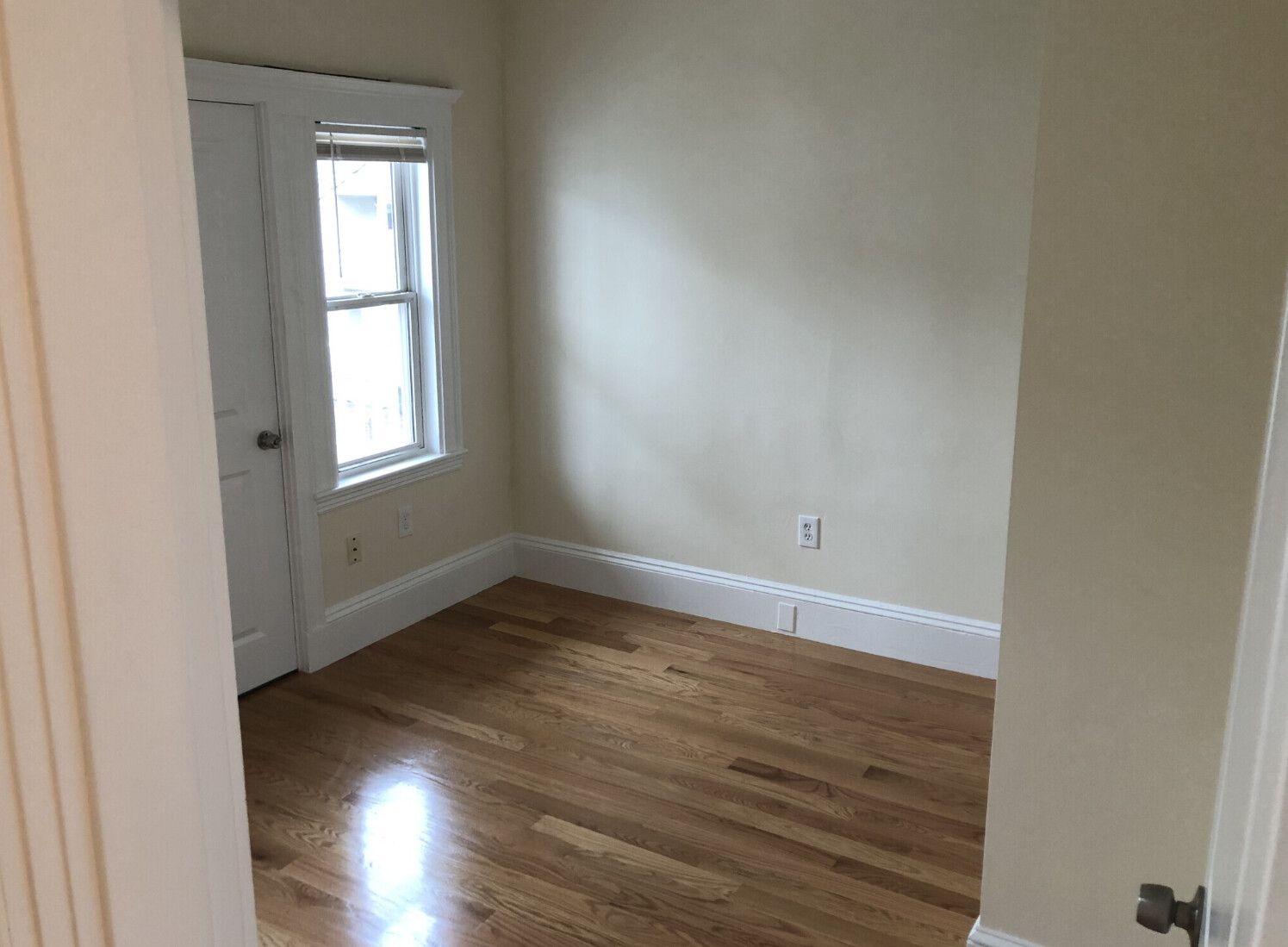 36 Brackett St, Oak Square