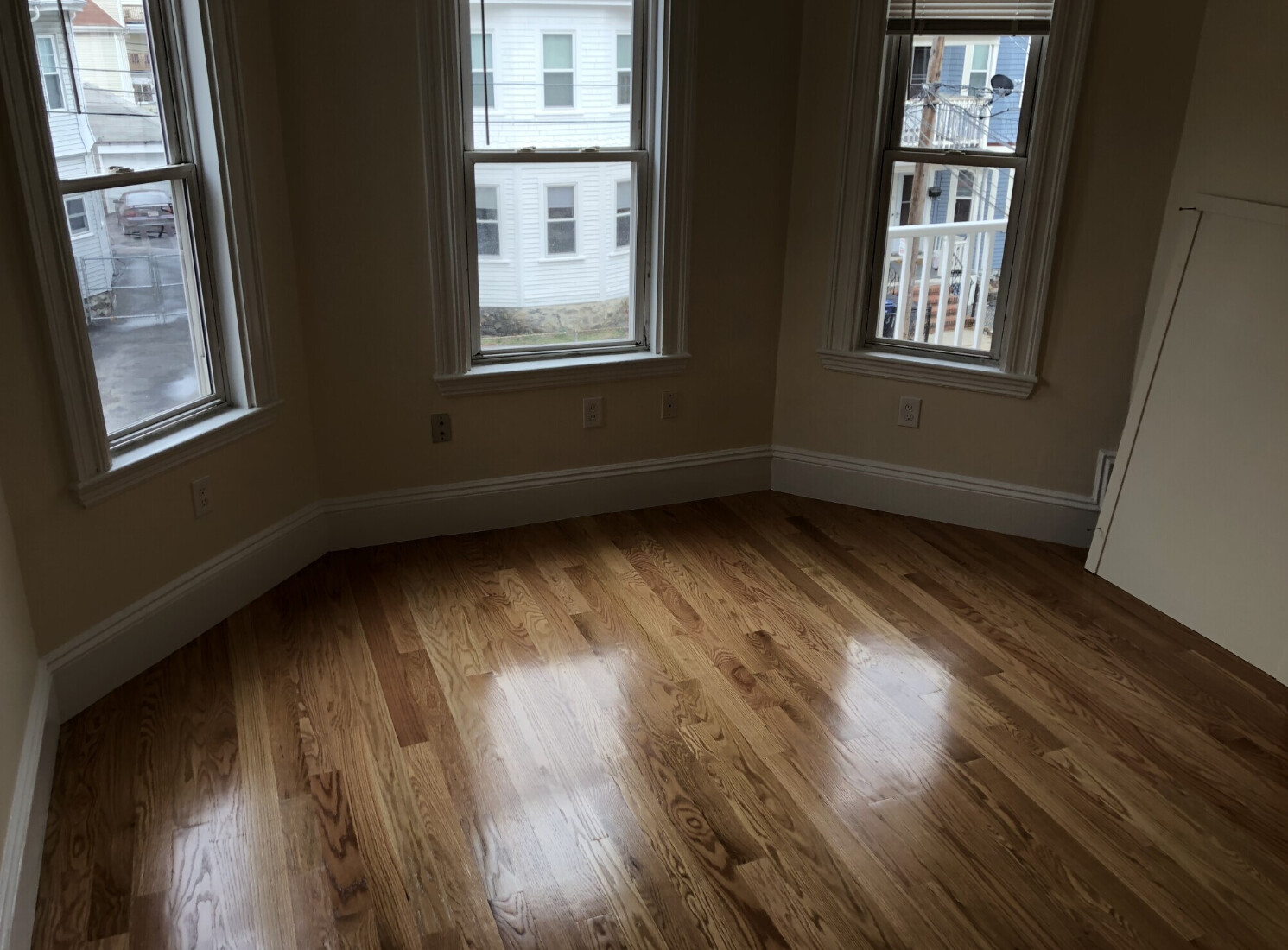 36 Brackett St, Oak Square