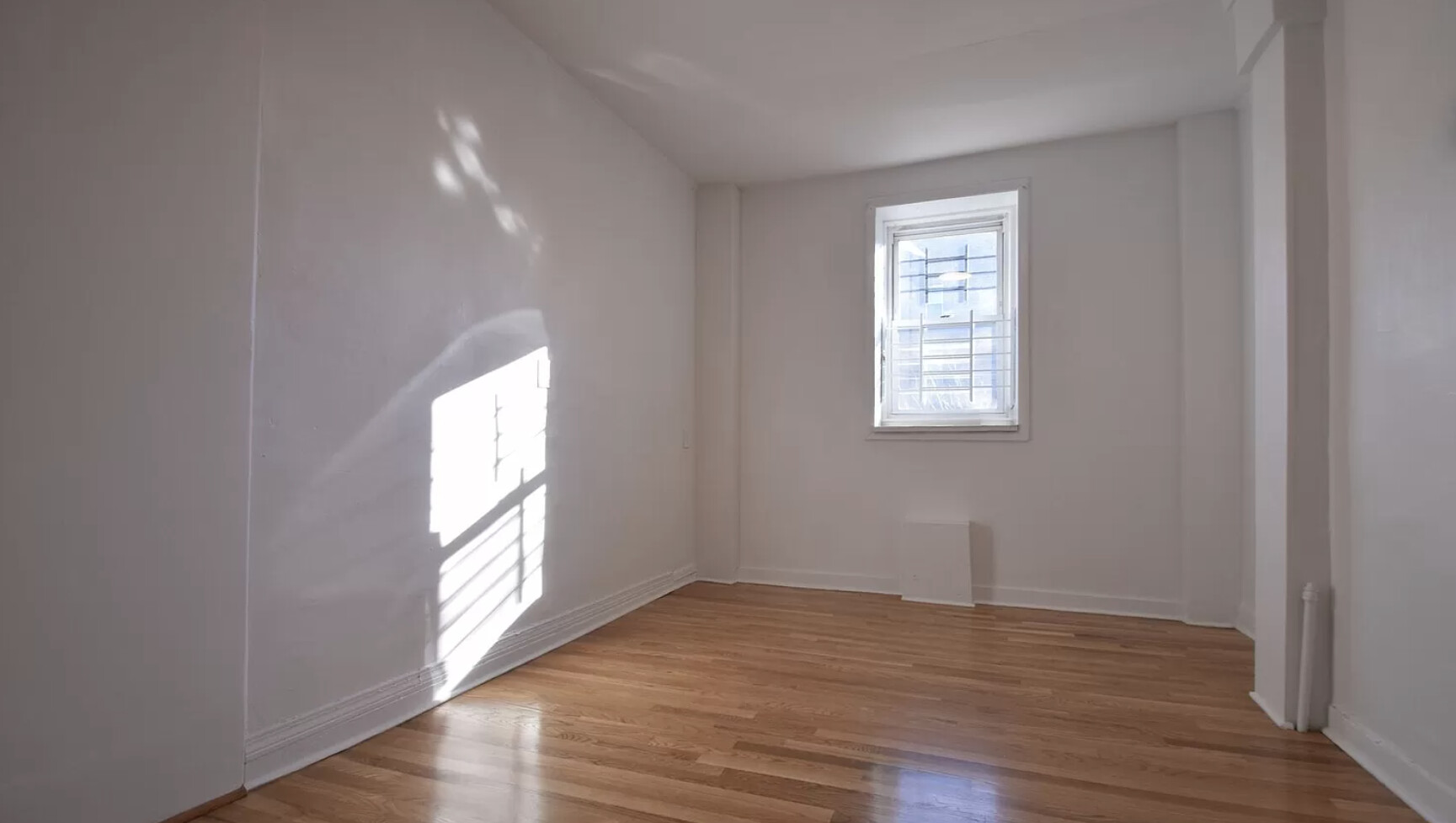 682 Parker St, Mission Hill