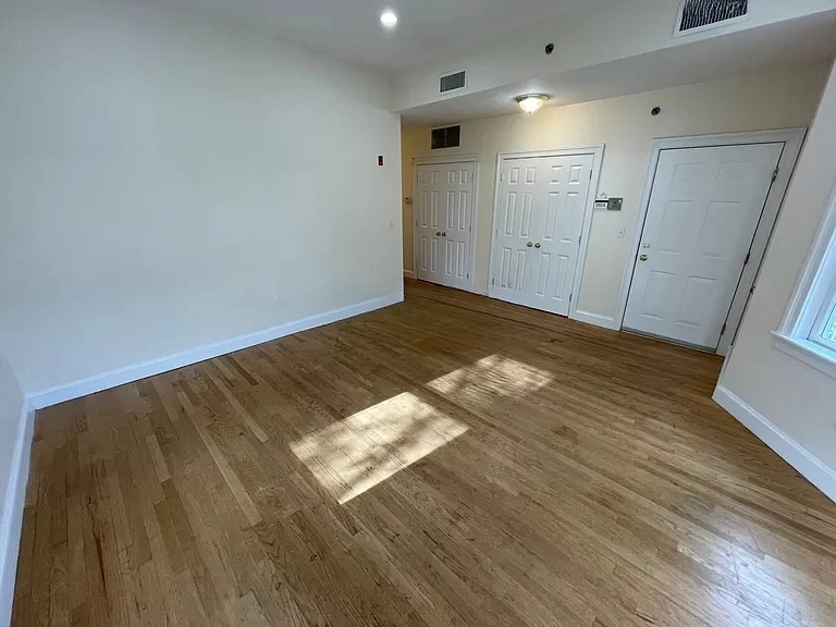 9 Gardner Ter, Allston