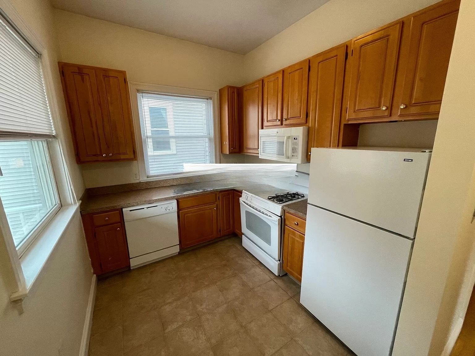 9 Gardner Ter, Allston