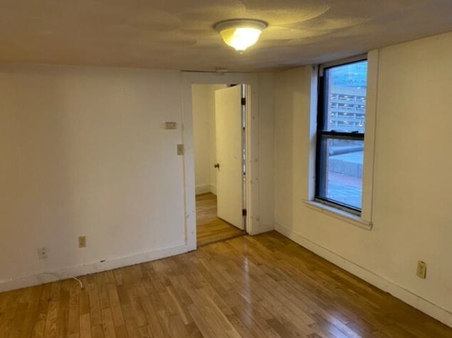 238 Cambridge St, Mission Hill